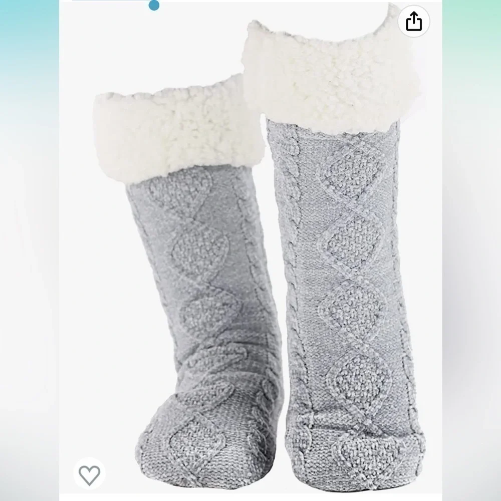 NWT THE COMFY Slipper Socks | Women’s Soft, Cozy Socks with Non-Skid Sole